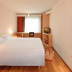 Ibis Hotel 3*