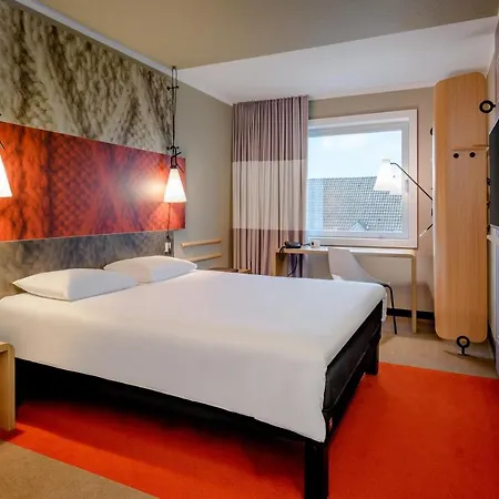 Отель Ibis 3*